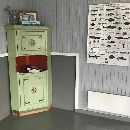 公寓 Laukvika Rorbuer