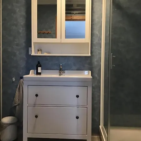 Laukvika Rorbuer * Laukvik