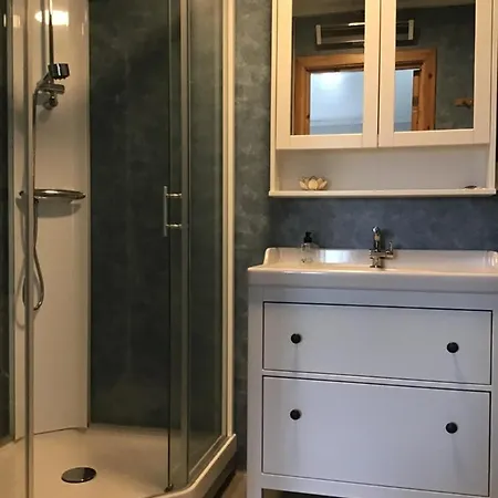 Laukvika Rorbuer Apartment *