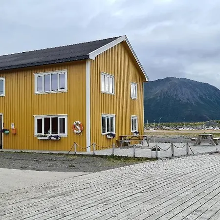 Laukvika Rorbuer 公寓 *